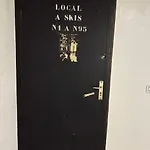 Neves - Location: Pour 4 Personnes Dans Un Quartier Jeune Et Anime / Les Neves Mae-9059 * Val Thorens